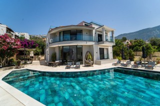 Villa Safran Country | 13×7 m Luxury Villa with Pool and 5 Rooms