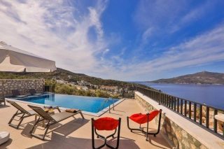 Villa Nazlı Kalkan | Sea View Villa with Infinity Pool