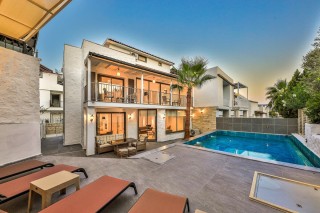 Villa Orange | Secluded Garden, Balcony with Jacuzzi in Kalkan 