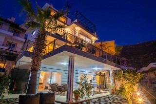 Villa In the Sky | 5-Bedroom Villa with Infinity Pool in Kalkan
