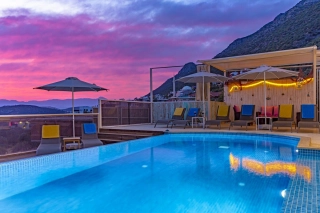 Villa Katmer - Luxury Holiday Villa with Magnificent Views in Kördere