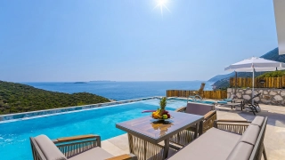 Villa Nevra – Luxury Holiday with Nature and Sea Views in Kaş Gökseki