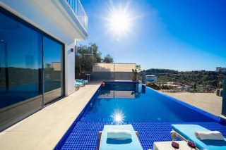 Villa Kayacan Kördere – Holiday with Modern Comfort and Unique Sea 