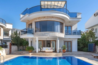 Villa Jonathan | Luxury Seaview Villa with Private Pool & Beach Access