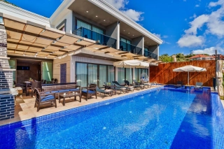 Villa Grand Emora 1 | Sea View Villa with Outdoor & Indoor Pool 