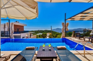 Villa Grand Emora 2 | 4-Bedroom Luxury Villa with Spa Facilities 