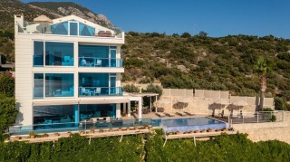 Villa Defne ,5-Bedroom Luxury Villa with Infinity Pool in Kalkan Kışla