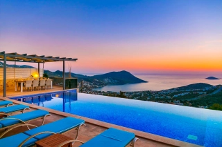 Villa Ela - Luxury Holiday with Sea View in Kalkan Akbel