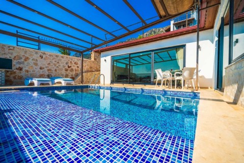 Villa Algi