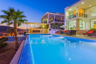 Villa Yirmi | 5-Bedroom Luxury Villa with Gym and Pool in Kalkan