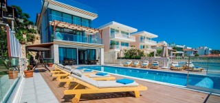 Villa Mavi Kelebek | Large Villa with Heated Pool in Kalkan Kışla