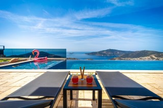 Villa Anıl, 3+1 Luxury Villa with Sea View, Turkish Bath & Sauna