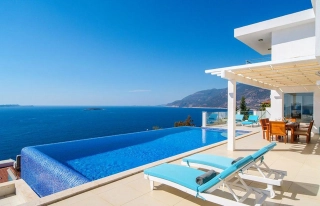 Villa Zarif: Luxury Sea View Villa in Kaş for 10 Guests with Infinity 