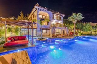 Villa Cactus House | Luxury Villa with Heated Indoor Pool in Kalkan
