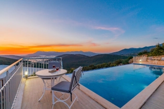 Villa Infinity – A Luxury, Modern, and Scenic Holiday Villa in İncebel
