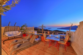 Villa Gusto 3 - Honeymoon Villa with a Stunning View in Kördere