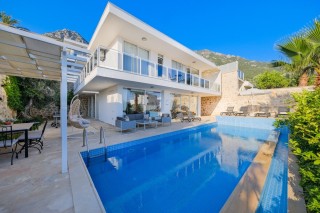 Villa Lumiere 1 | Luxury Villa with Pool and 4 Suites in Kalkan