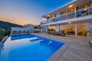 Villa Lumiere 2 | Luxury Villa with Pool and 4 Suites in Kalkan
