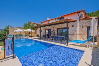 Villa Evmay – Romantic Getaway with Nature and Sea Views in Kalkan