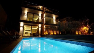 Villa Sole Myra | Villa with Pool, Walking Distance to Kalkan Center